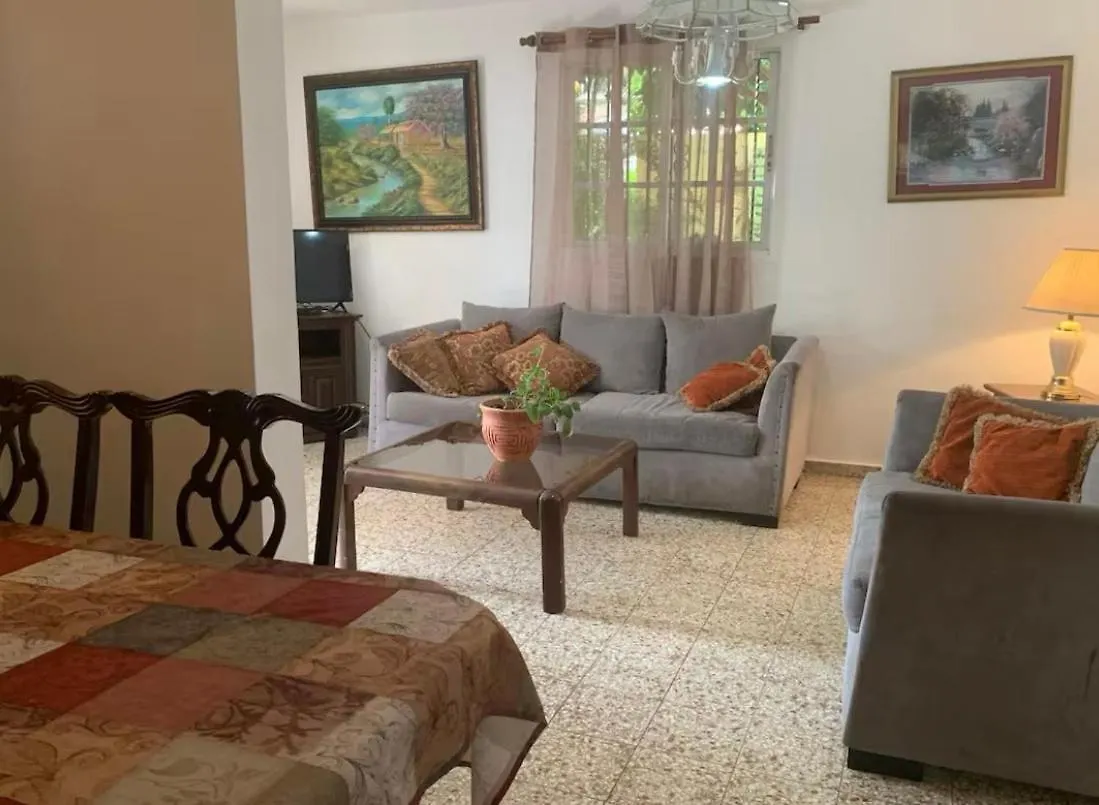 Hermes Casa Len Santo Domingo Guest house